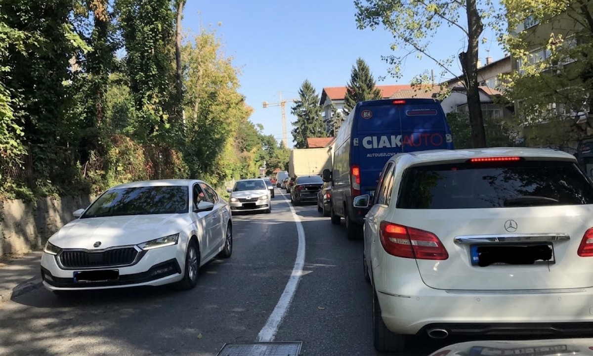 Banjalučani troše živce i gorivo: I danas kolaps, novi saobraćajni čep u gradu