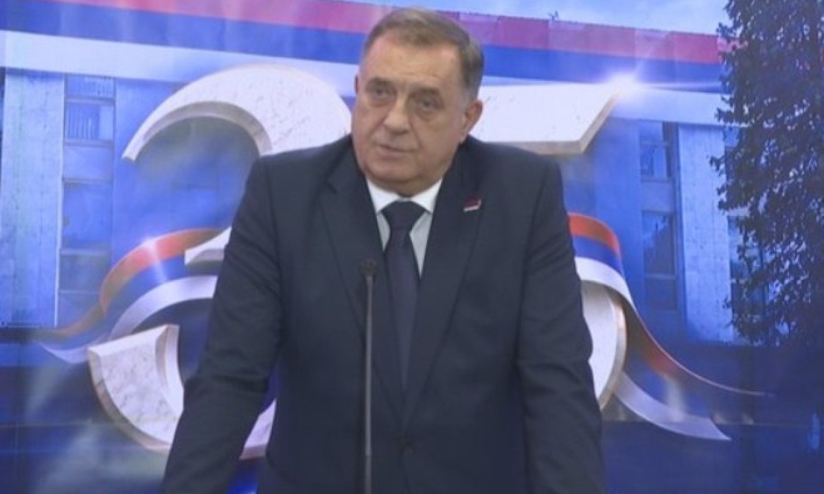Milorad Dodik poručio: Riješićemo probleme i stati iza radnika RTRS-a! VIDEO