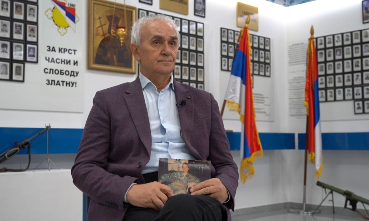 „Ne bih ga ja pustio nikad“: Potresna ispovijest oca čiji je sin poginuo sa 14 godina kao najmlađi borac VRS VIDEO