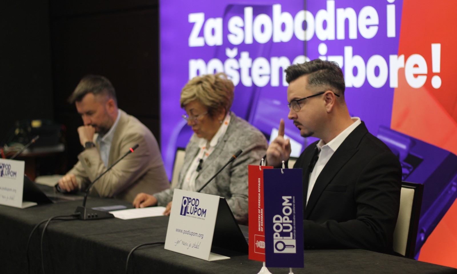 „Pod lupom“ o novim tehnologijama: Aktivirane na 99,1 odsto biračkih mjesta FOTO
