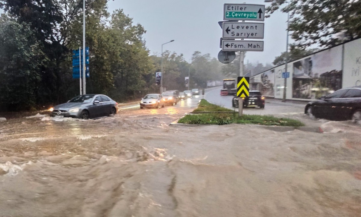 Tragedija nakon poplava u Turskoj: Broj žrtava porastao na šest, nastavlja se potraga za nestalima