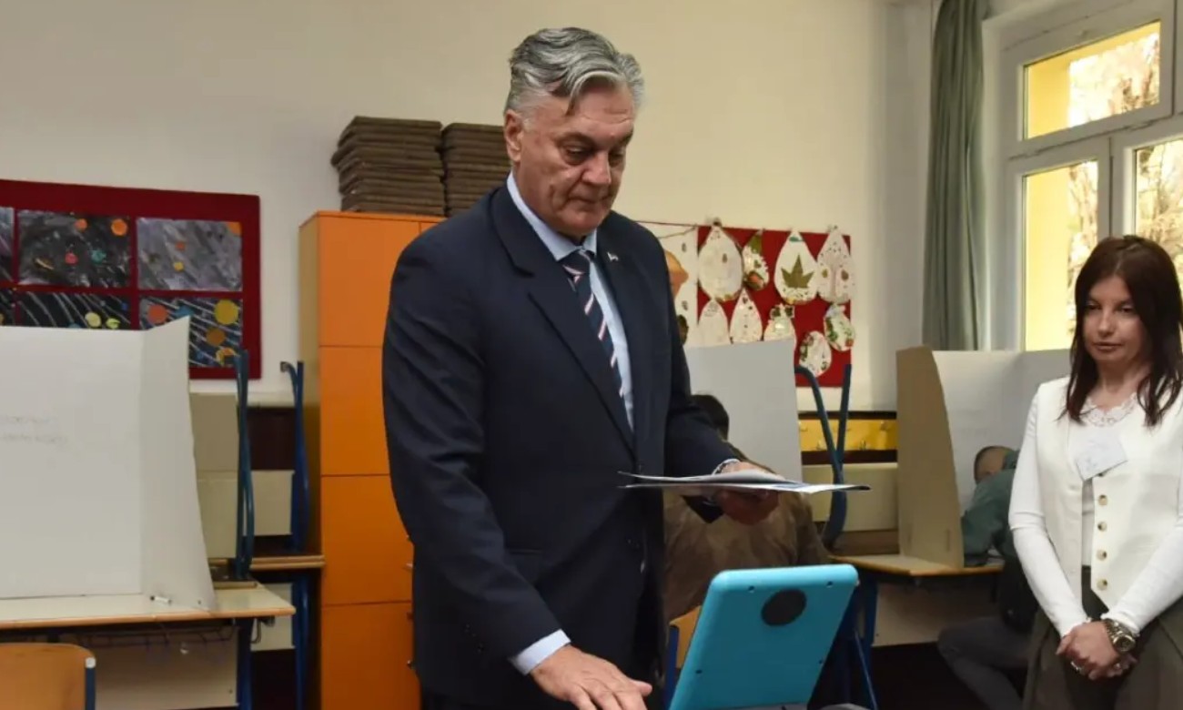 Predsjednik Siniša Karan glasao u Banjaluci: Obavio svoju građansku dužnost