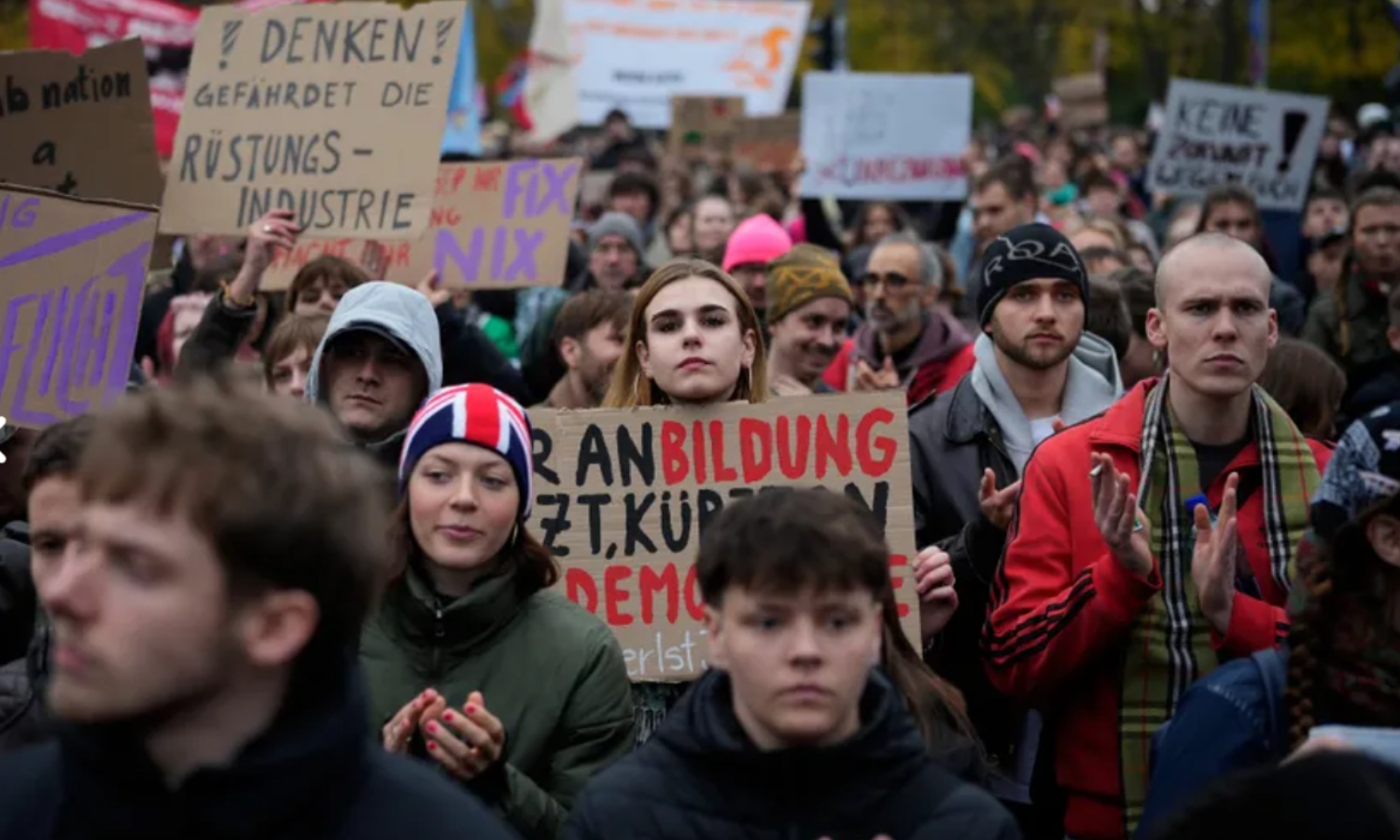 Mladi masovno izašli na ulice Njemačke: Protesti u 34 grada