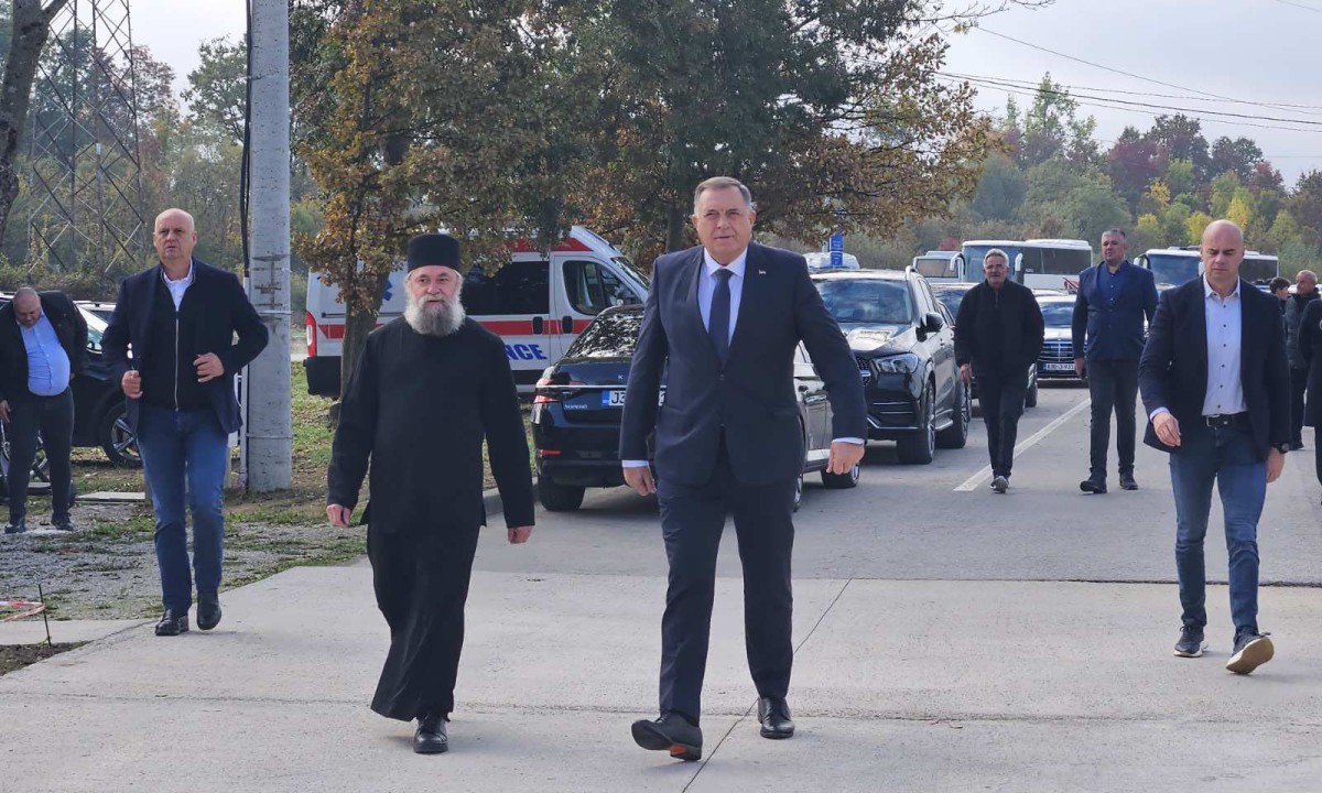 Dodik na proslavi slave manastira Miloševac: Ovo zdanje zaslužuje pažnju Srpske FOTO