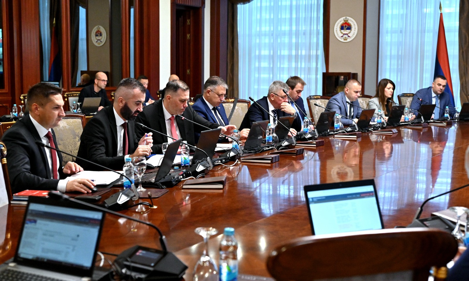 Vlada Srpske objavila podatke o budžetskoj rezervi: Za liječenje, škole i penzionere izdvojeni milioni FOTO