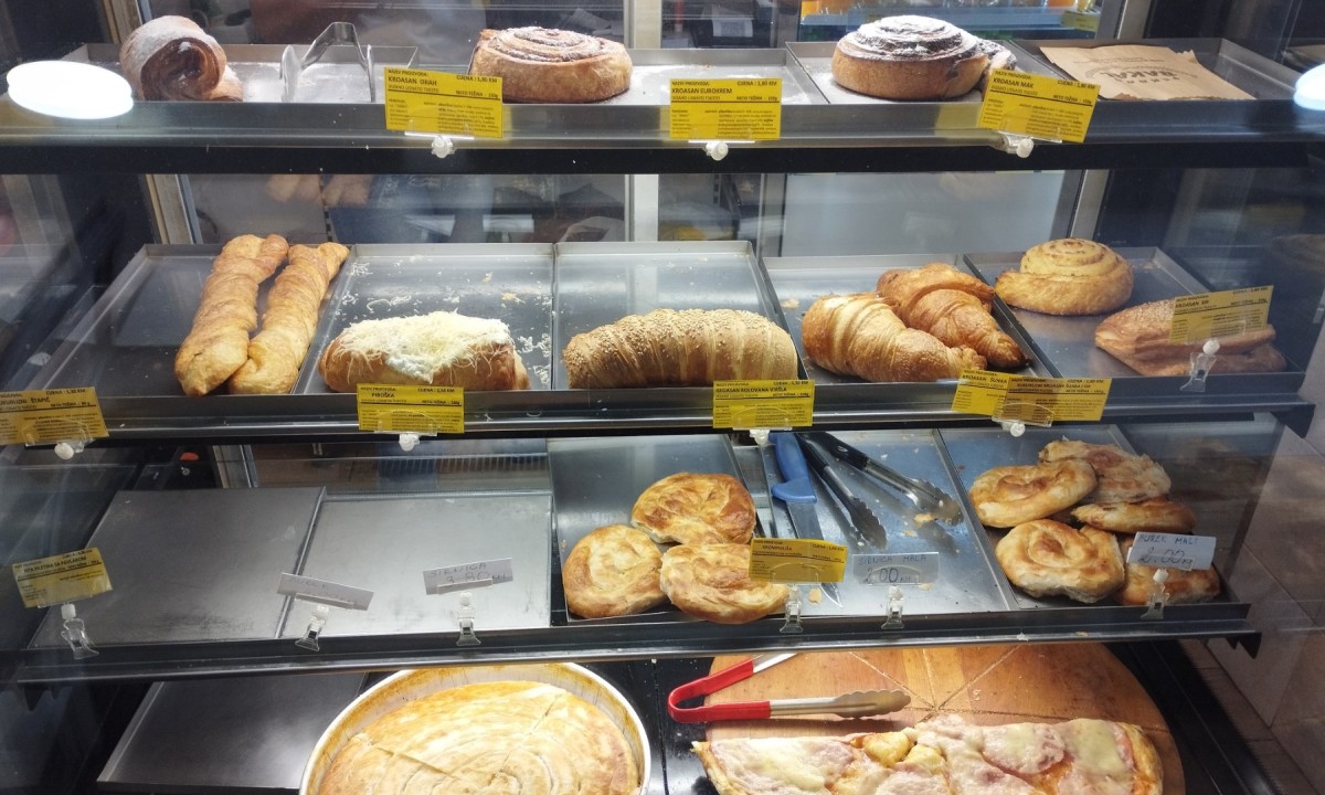 U ovoj pekari su pita i kafa najjeftiniji u Banjaluci: Pogledajte ove cijene! FOTO