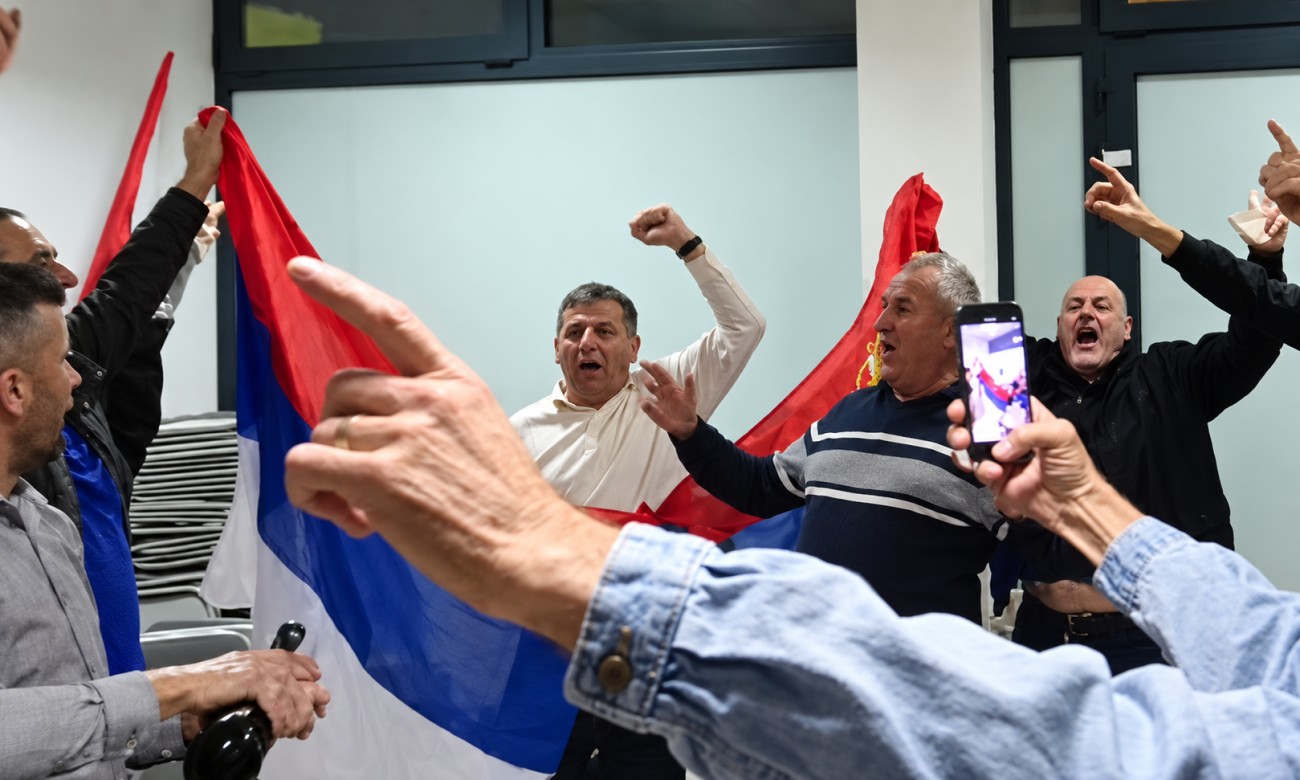 Slavili do jutra u Trebinju: Vukanović najavio put u Srbiju i razgovore sa studentima VIDEO