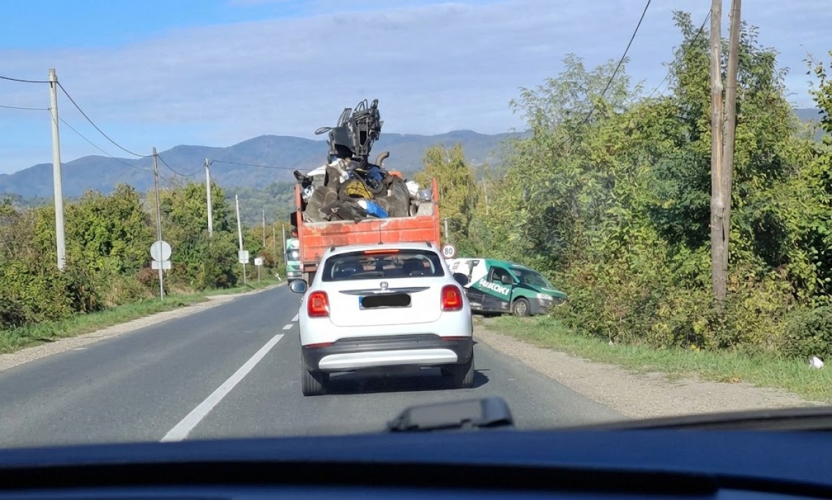 Saobraćajna nesreća na Tunjicama: Vozilo sletjelo s puta