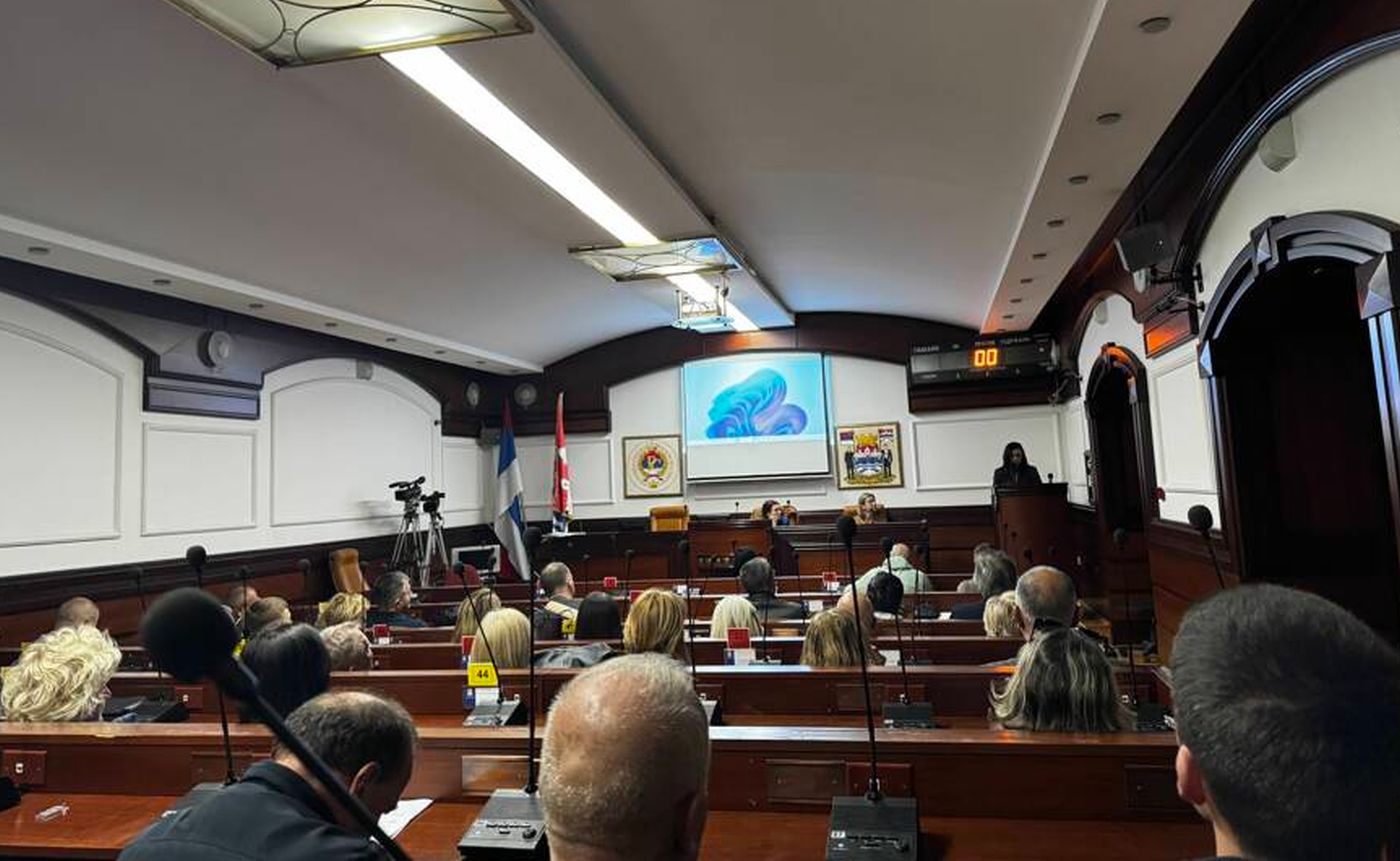 „Iskasapićete grad, je l’ treba da se iselimo?“ Burna rasprava zbog šest zgrada u centru Banjaluke