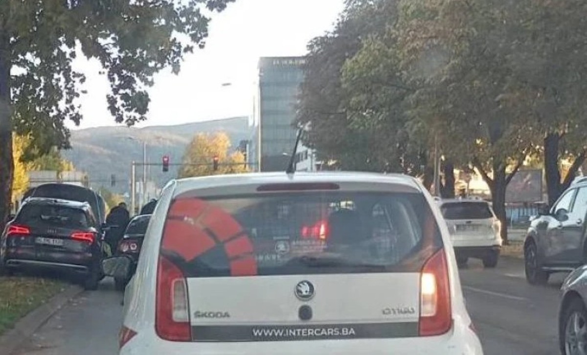 Vozačima se savjetuje oprez: Zbog nezgode gužva u ovom dijelu Banjaluke