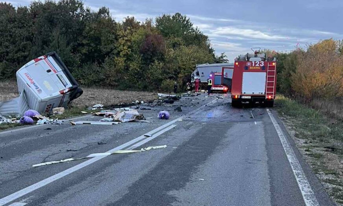 Teška saobraćajka kod Bijeljine: Žestok sudar vozila brze pošte i kamiona