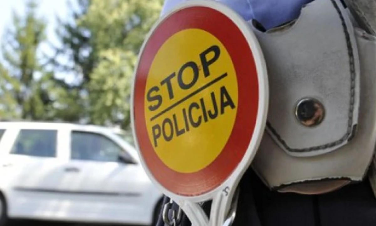 Oduzet automobil Sarajliji: Duguje 32.590 KM za kazne, nema ni vozačku dozvolu