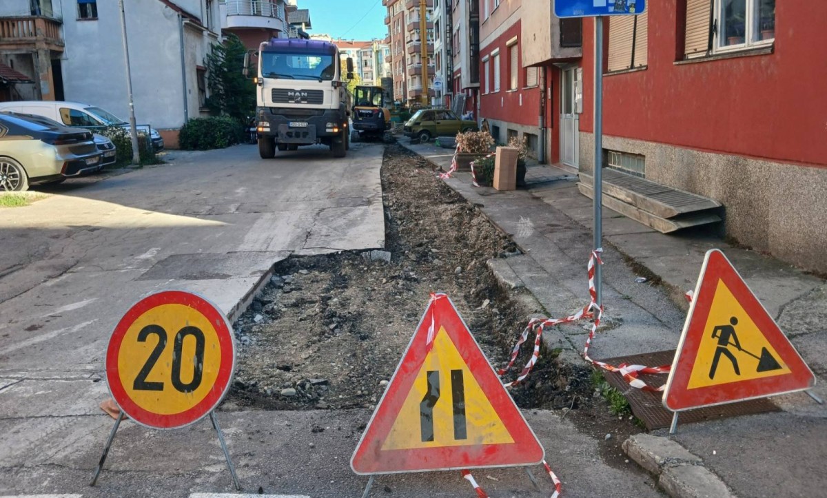 Radovi u centru Banjaluke: U ovoj ulici nema saobraćaja ni parkinga, poznato koliko će trajati FOTO
