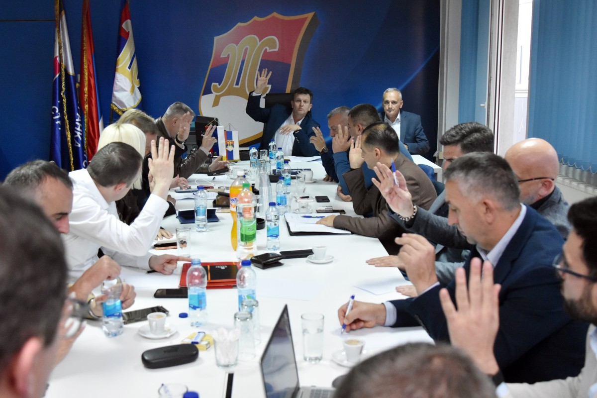 Analiza kraha na izborima i unutarstranački rat: U Banjaluci sjednica Predsjedništva SDS-a