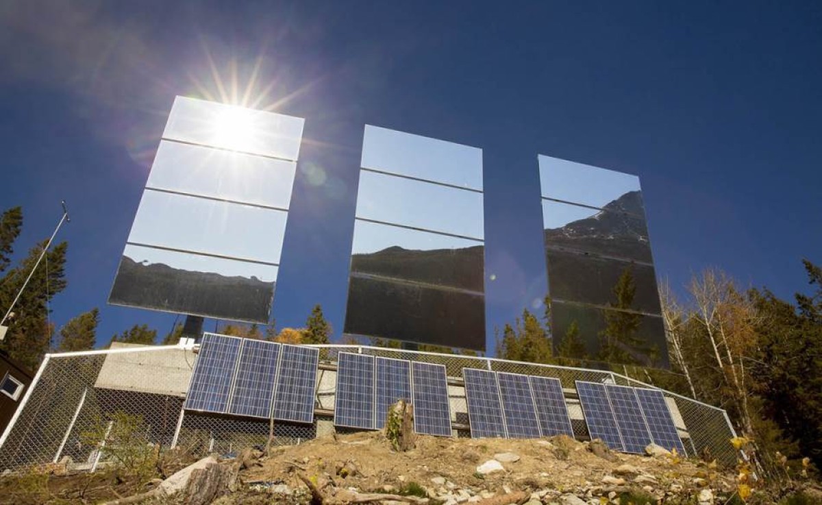 U ovom selu sunce nestaje na šest mjeseci: Stanovnici pronašli nevjerovatan način da pobijede tamu