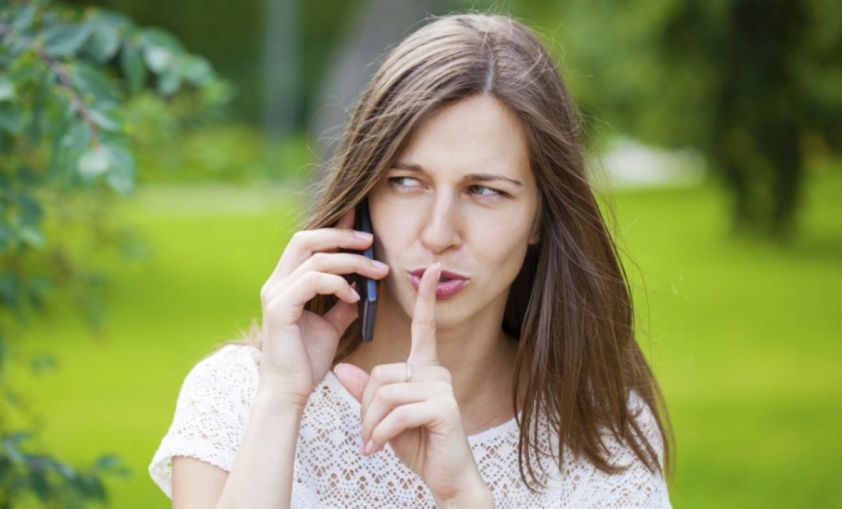 Pozovu vas na telefon i ćute!? Iza svega stoji jeziva prevara uz pomoć AI