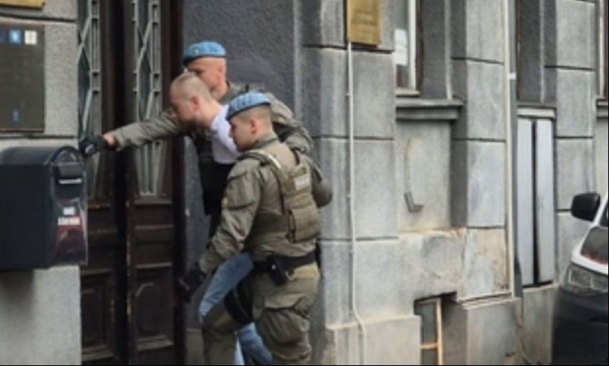 Trojka optužena za brutalno ubistvo u BiH: Muškarca mučili 30 sati pa ga bacili sa balkona