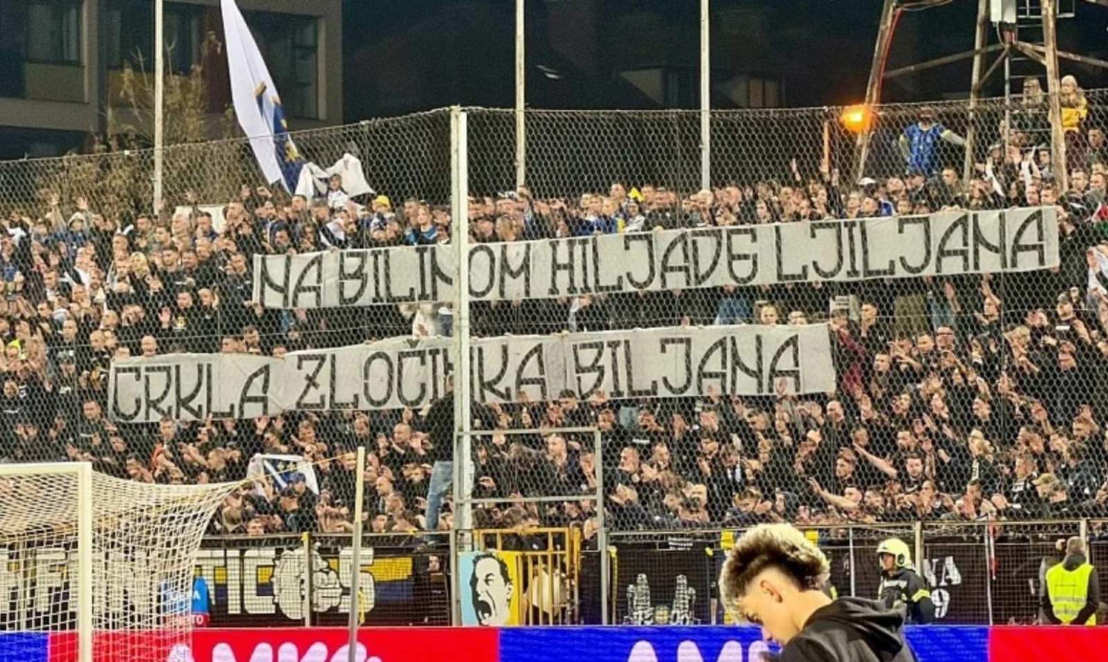Sraman transparent navijača BiH u Zenici: Vrijeđali bivšu predsjednicu Republike Srpske Biljanu Plavšić FOTO